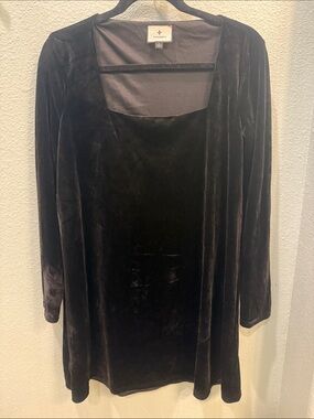 Tuckernuck Black Velvet Long Sleeve Dress Large